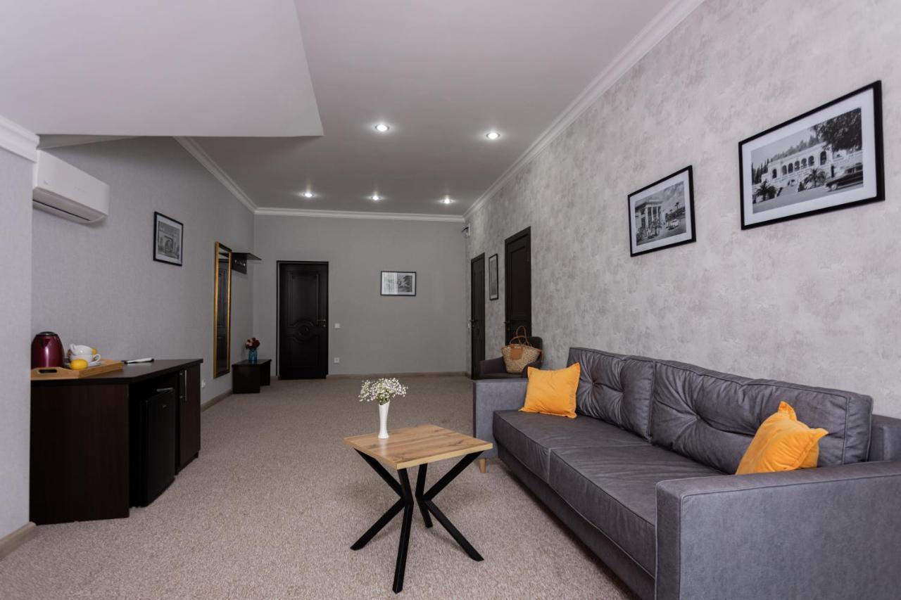 New Athos Hotel Nikopoli On Vodopadnaya 21А מראה חיצוני תמונה