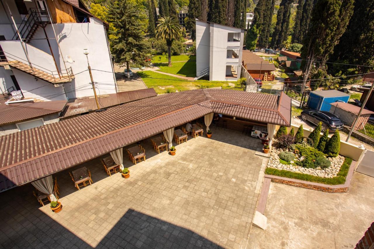 New Athos Hotel Nikopoli On Vodopadnaya 21А מראה חיצוני תמונה