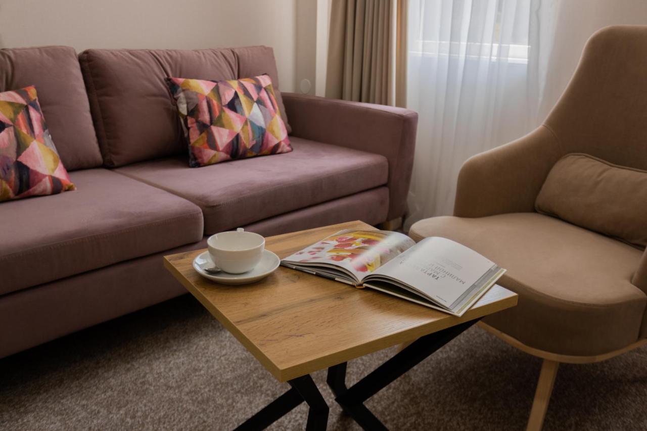 New Athos Hotel Nikopoli On Vodopadnaya 21А מראה חיצוני תמונה