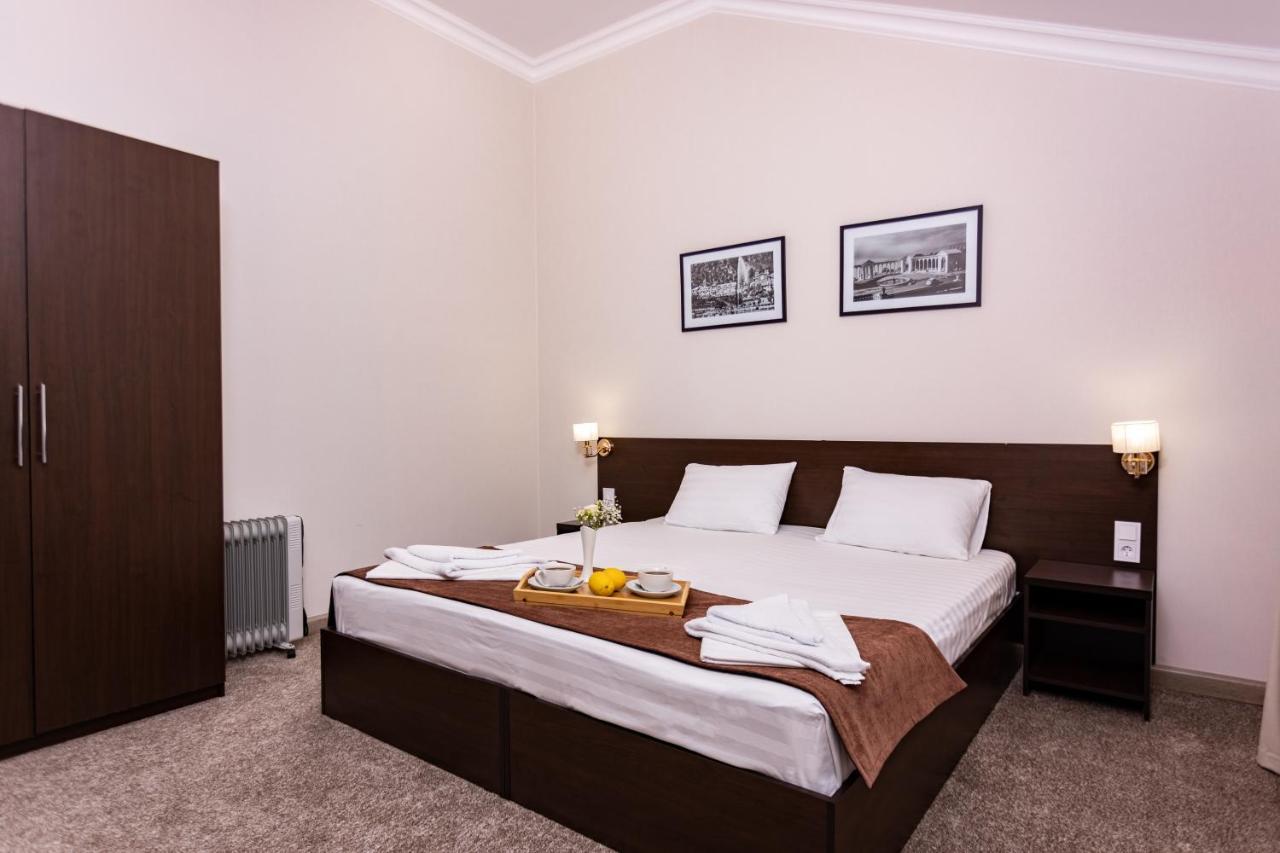 New Athos Hotel Nikopoli On Vodopadnaya 21А מראה חיצוני תמונה