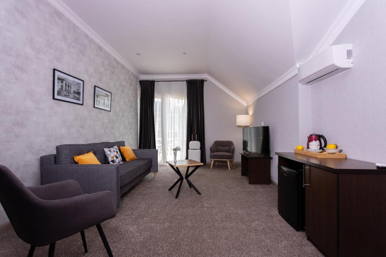 New Athos Hotel Nikopoli On Vodopadnaya 21А מראה חיצוני תמונה
