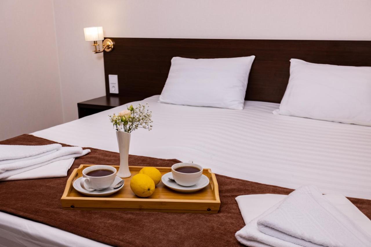 New Athos Hotel Nikopoli On Vodopadnaya 21А מראה חיצוני תמונה