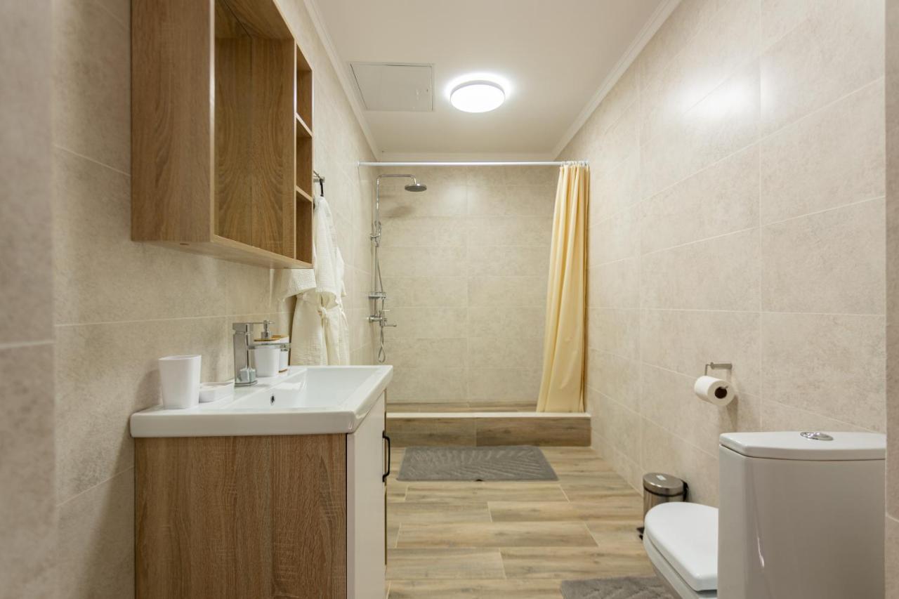 New Athos Hotel Nikopoli On Vodopadnaya 21А מראה חיצוני תמונה