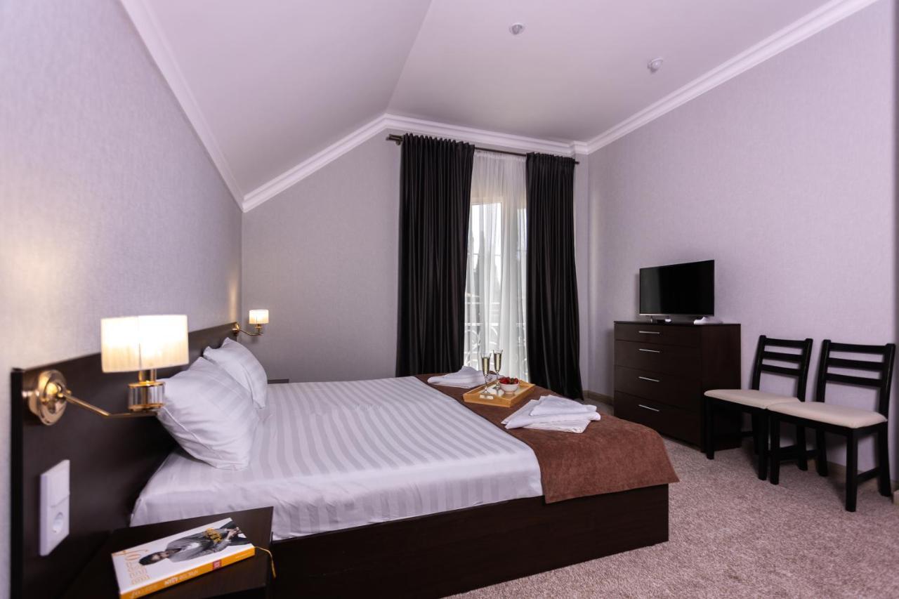 New Athos Hotel Nikopoli On Vodopadnaya 21А מראה חיצוני תמונה