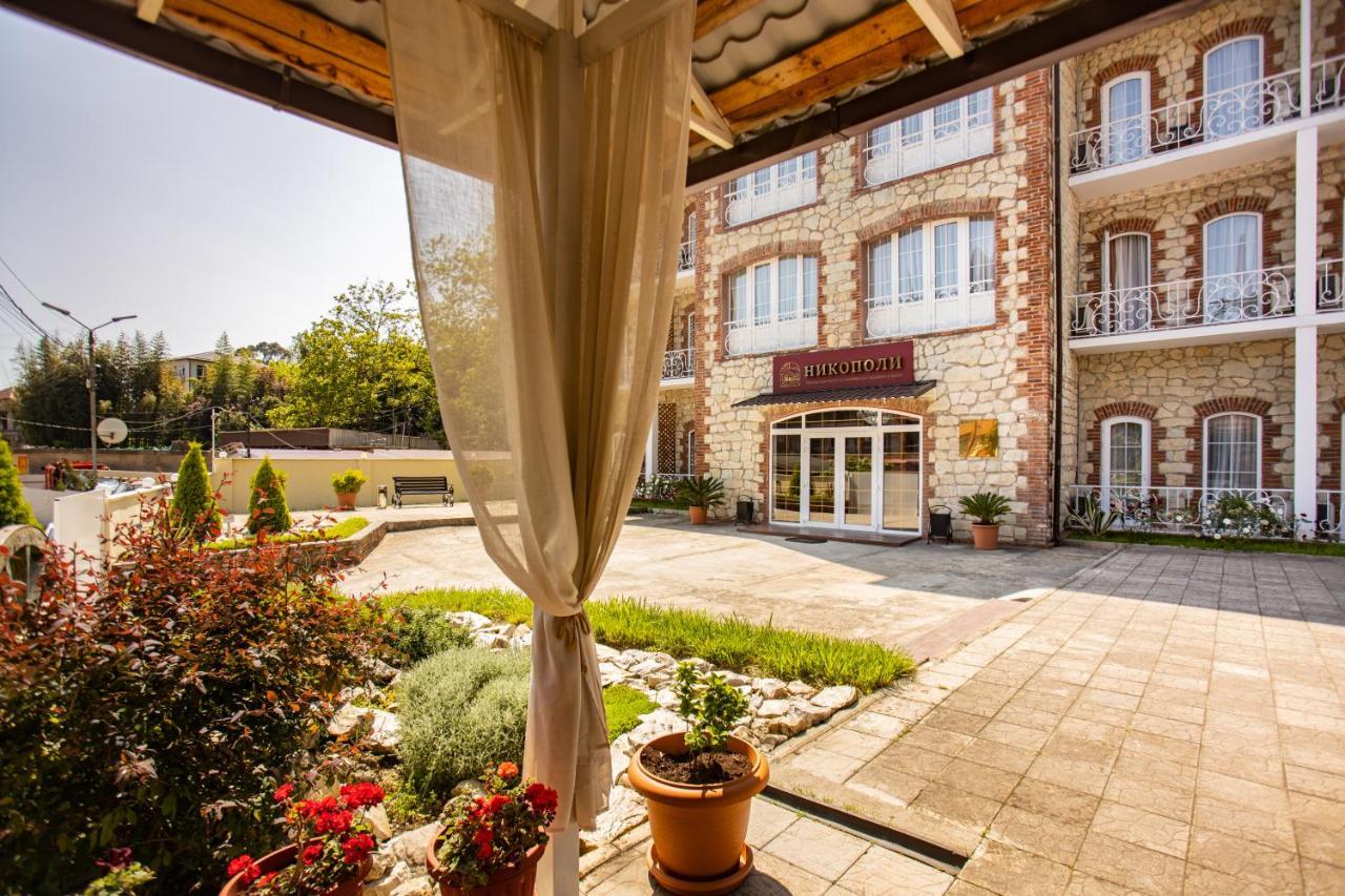 New Athos Hotel Nikopoli On Vodopadnaya 21А מראה חיצוני תמונה