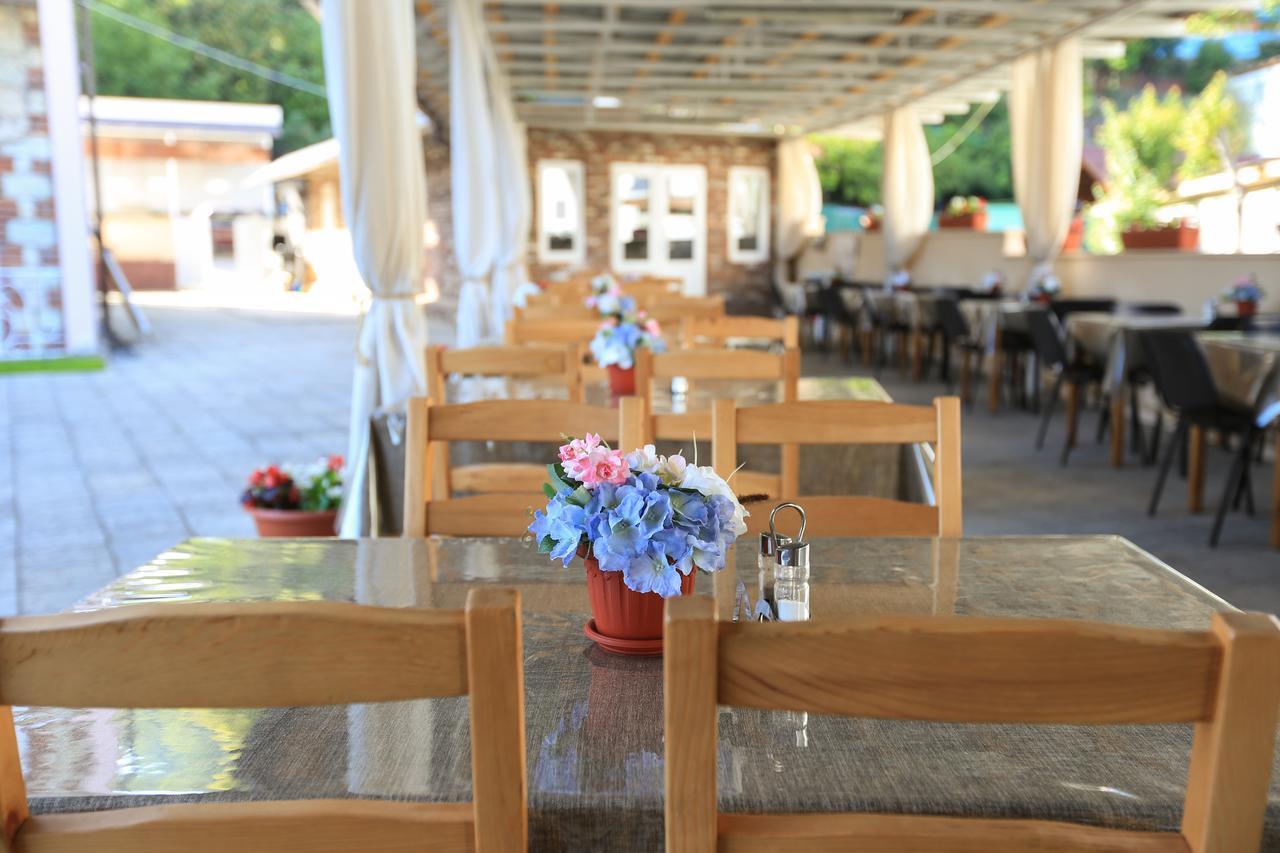 New Athos Hotel Nikopoli On Vodopadnaya 21А מראה חיצוני תמונה